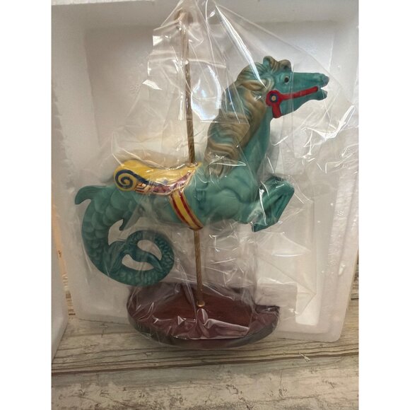 The Franklin Mint Treasury of Carousel Seahorse Figurine NEW - Picture 8 of 12